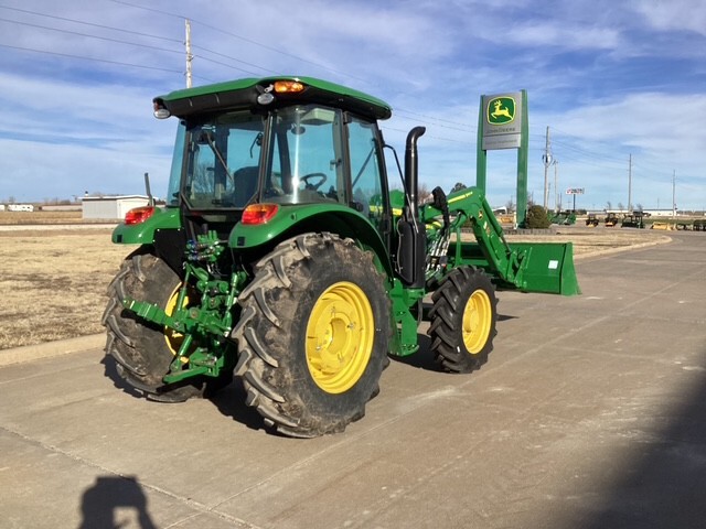 2024 John Deere 5100E Image 4