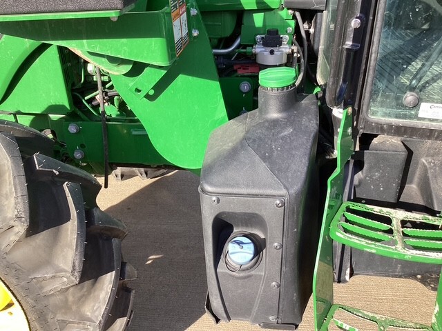 2024 John Deere 5100E Image 9