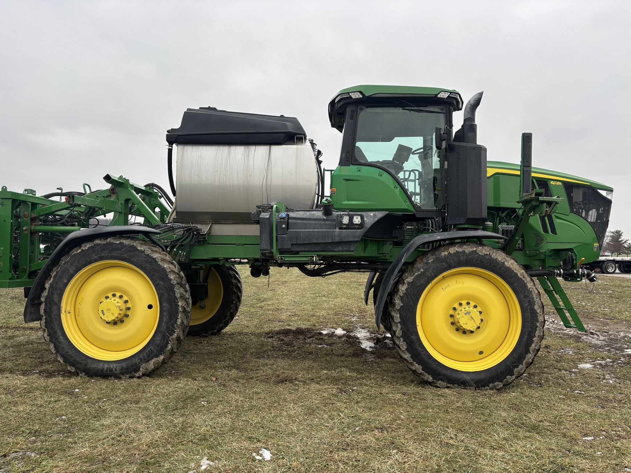 Used 2022 John Deere 412R Self Propelled Sprayers at Koenig Equipment in Anna, OH - PhotoXL4