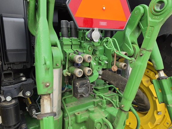 2024 John Deere 6175M (8th thumbnail)