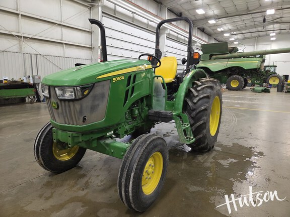 Photo of 2022 John Deere 5055E