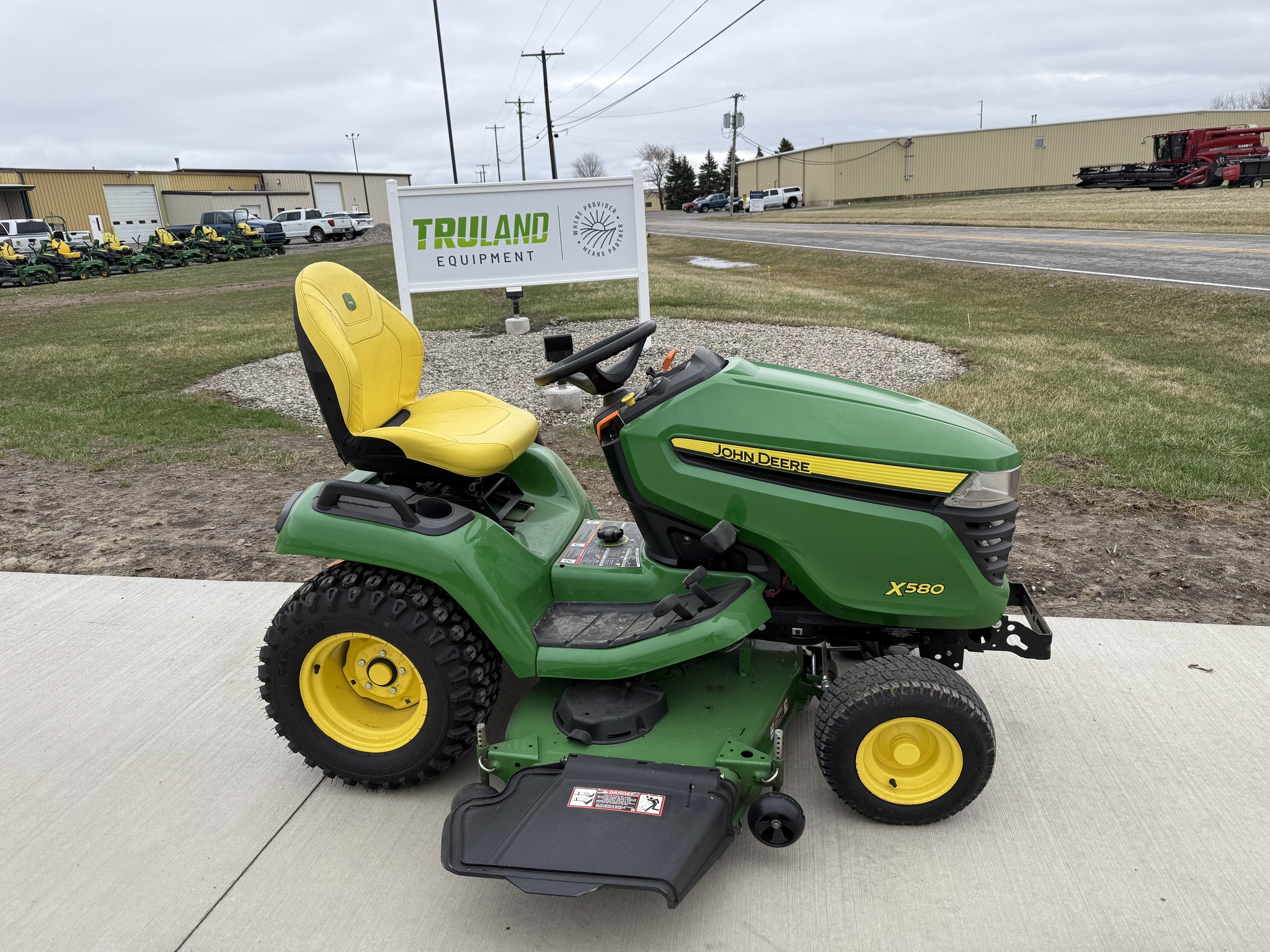 2024 John Deere X580 Image 1