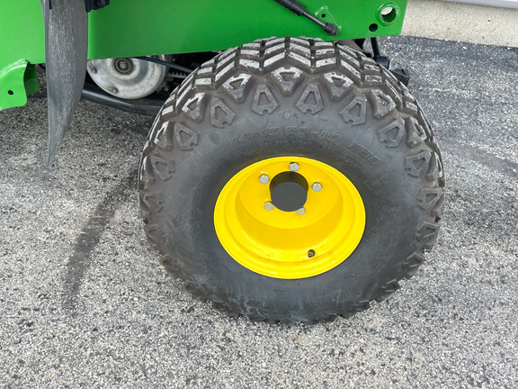 2024 John-Deere TX 4X2