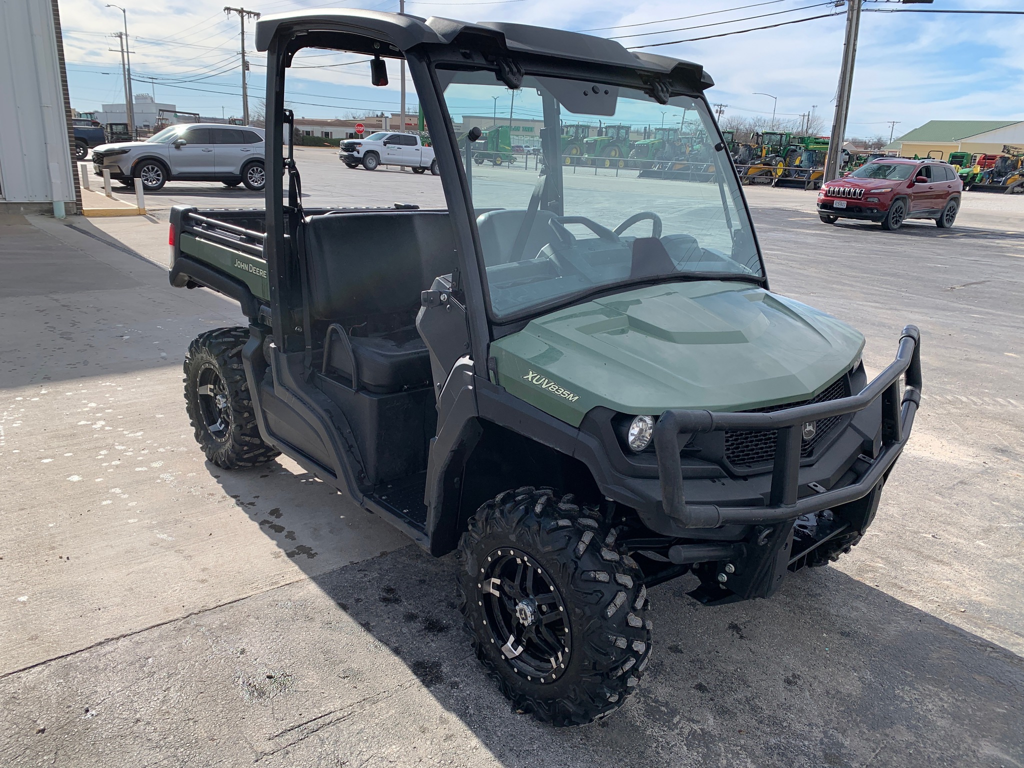  2023 John Deere XUV 835M at Heritage Tractor in Lamar, MO