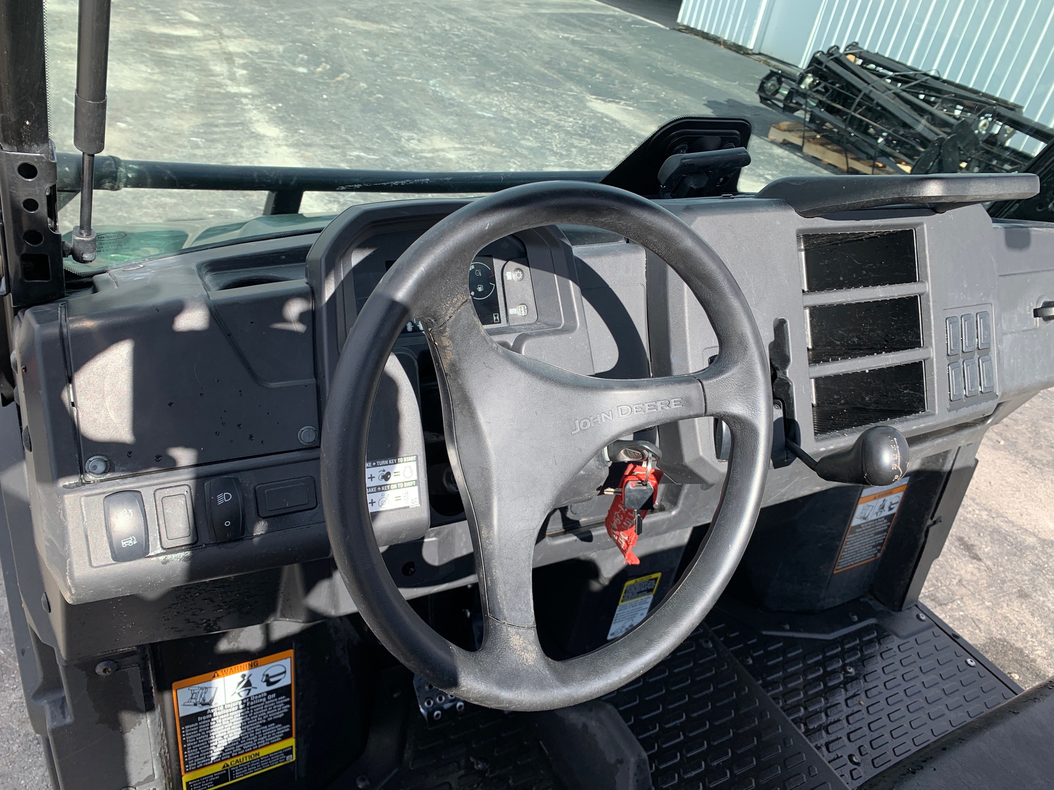  2023 John Deere XUV 835M at Heritage Tractor in Lamar, MO