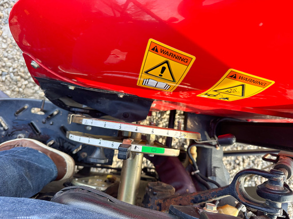 2009 Massey-Ferguson 2605