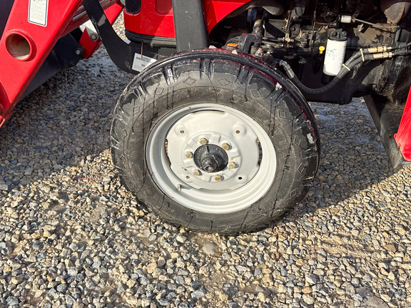 2009 Massey-Ferguson 2605