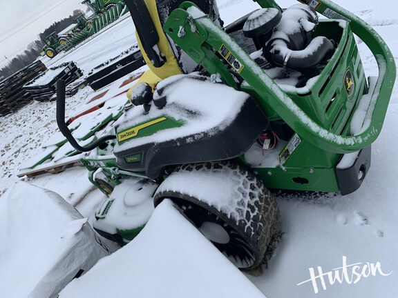 Photo of 2024 John Deere Z930M