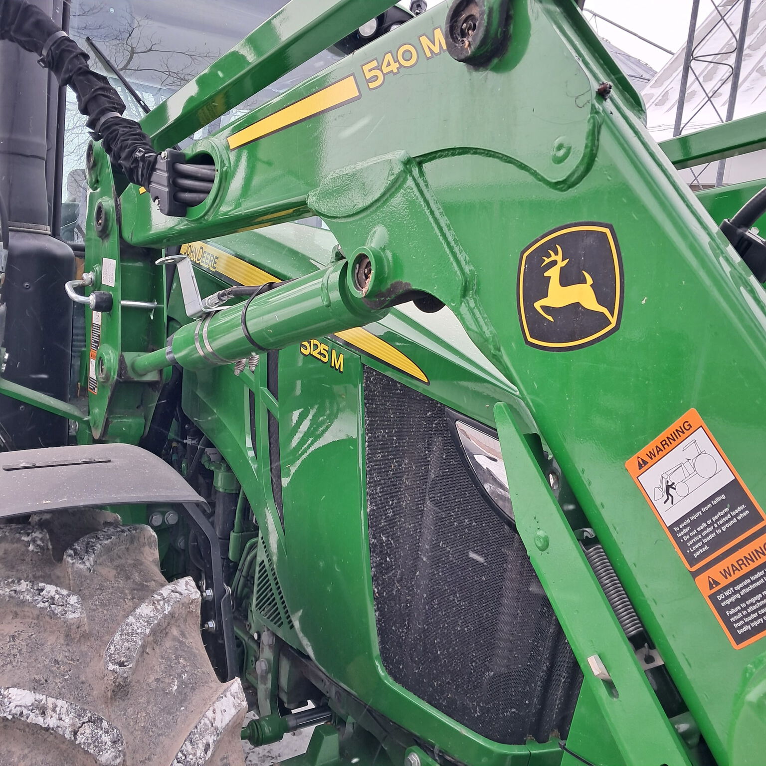 2022 John Deere 5125M Image 2