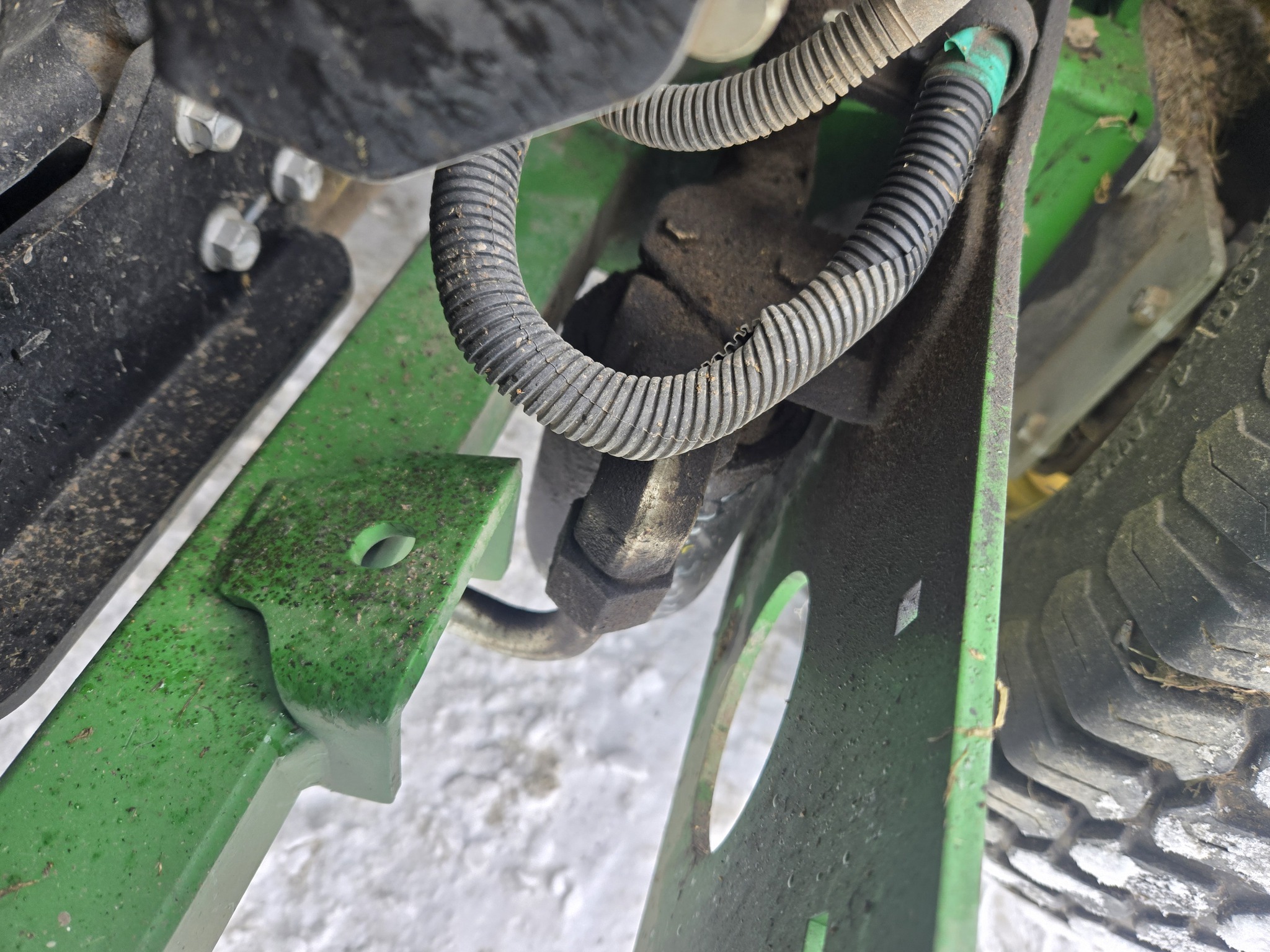  2019 John Deere Z997R at Heritage Tractor in Carthage, IL