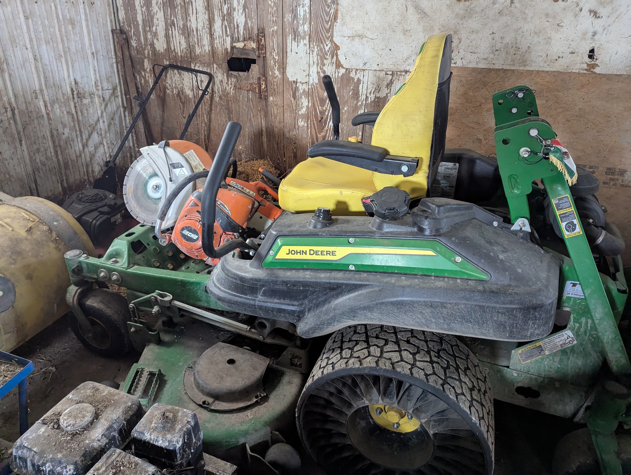 2023 John Deere Z930M Image 1