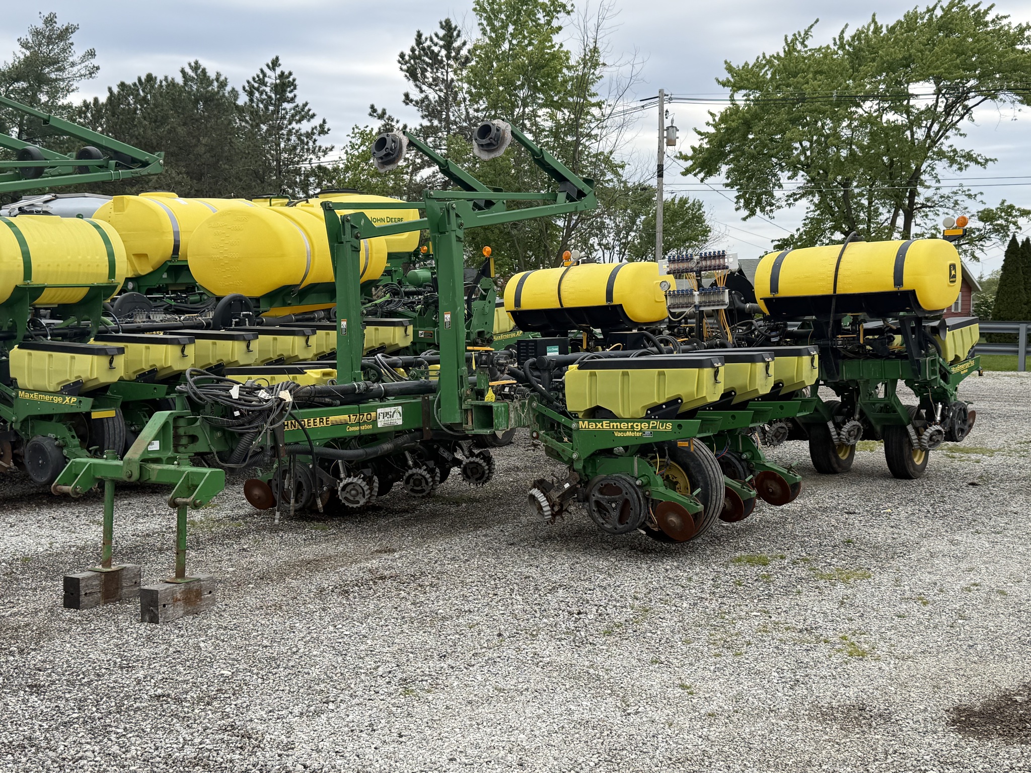 John Deere 1770 Image 1