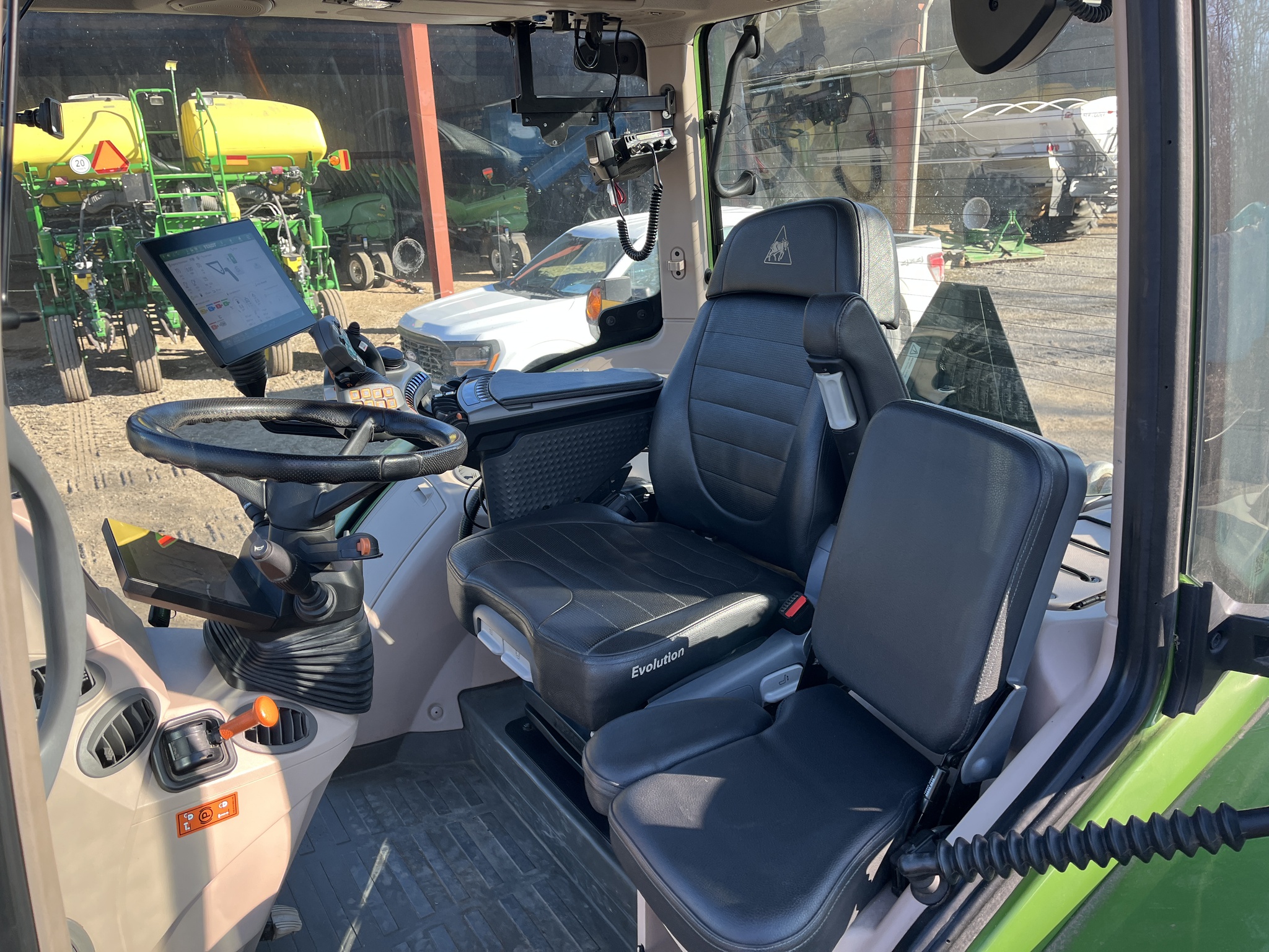 2022 Fendt 724 Gen6 at Heritage Tractor in Adrian, MO