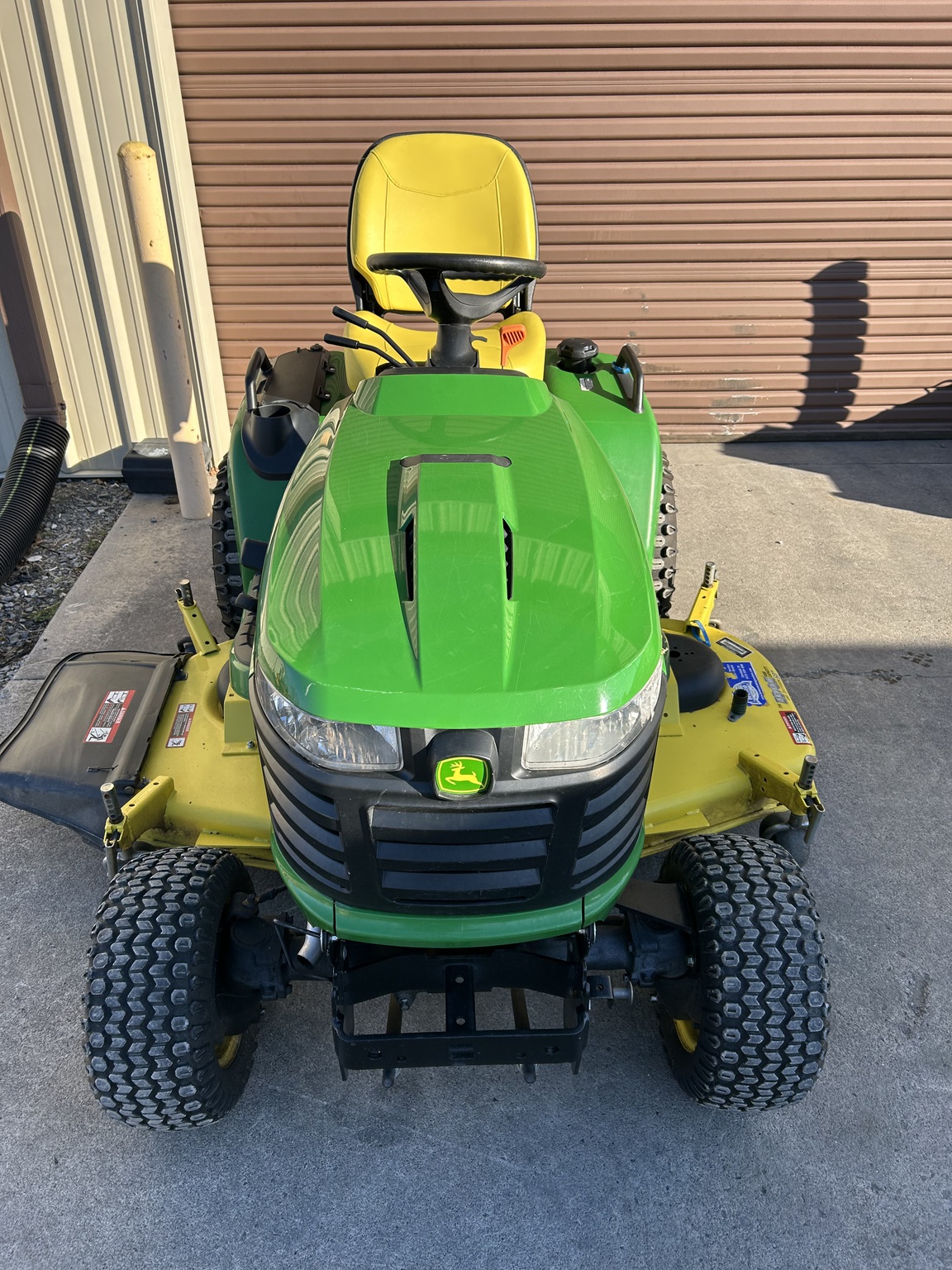2017 John Deere X739 Image 3