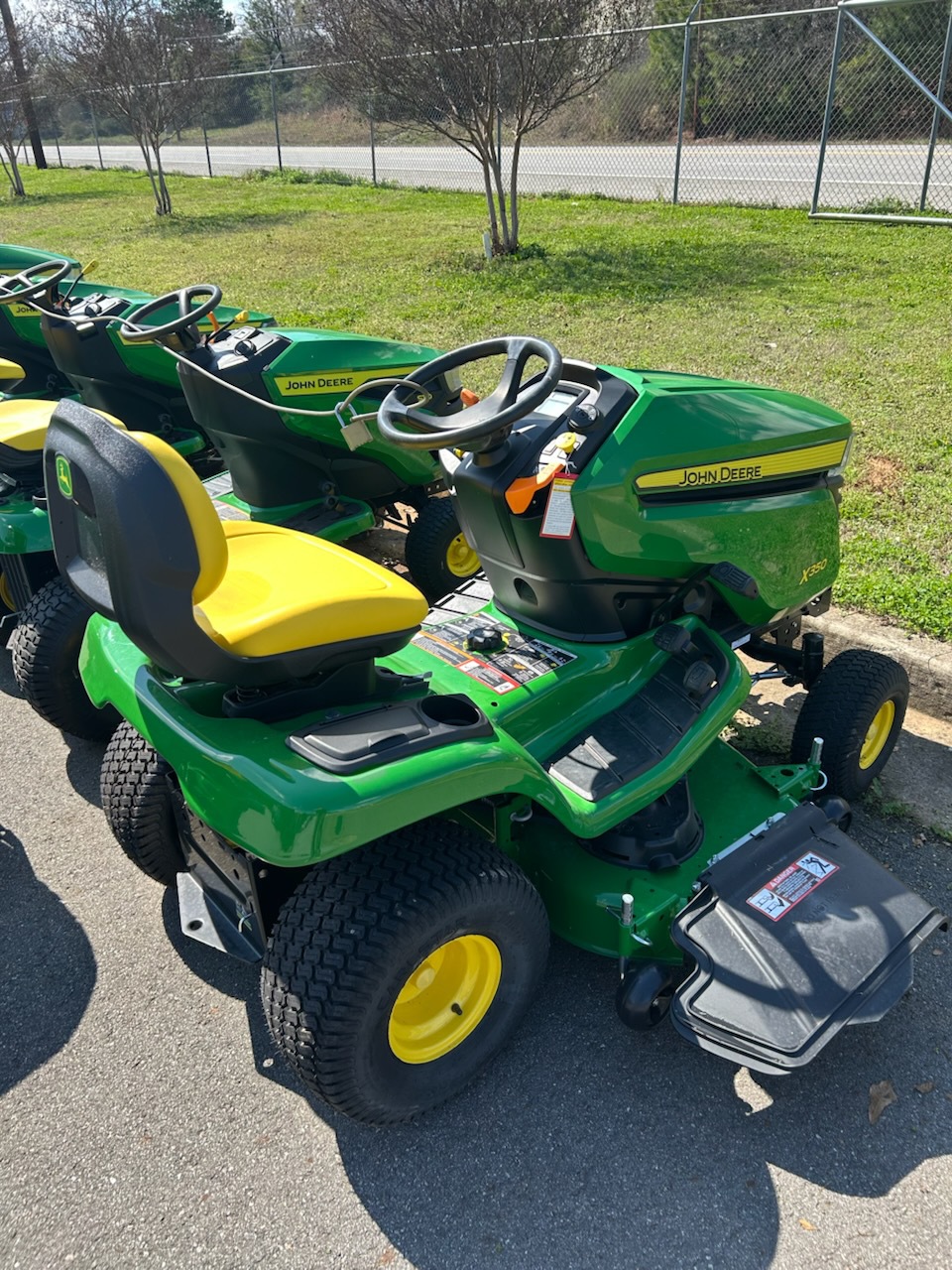 2025 John Deere X350 Image 3