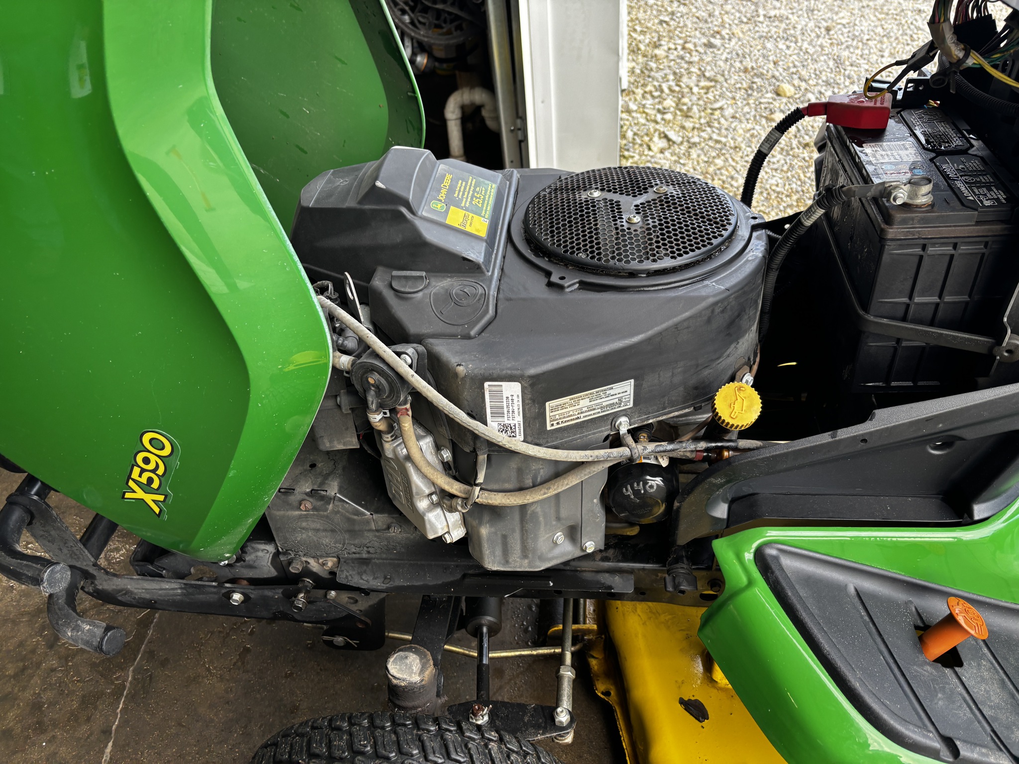 Used 2021 John Deere X590 Lawn & Garden Tractors at Koenig Equipment in Richmond, IN - PhotoXL9