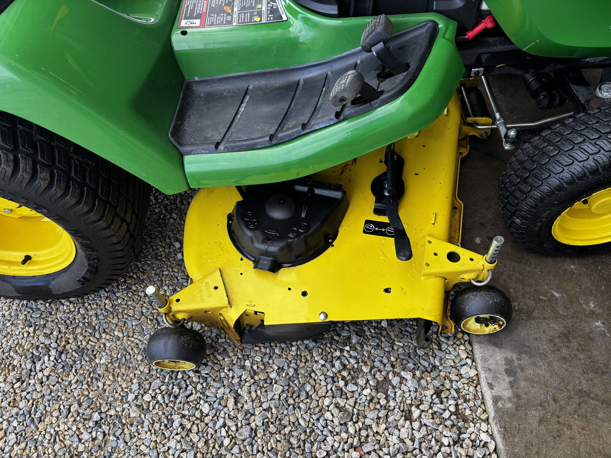 Used 2021 John Deere X590 Lawn & Garden Tractors at Koenig Equipment in Richmond, IN - PhotoXL6