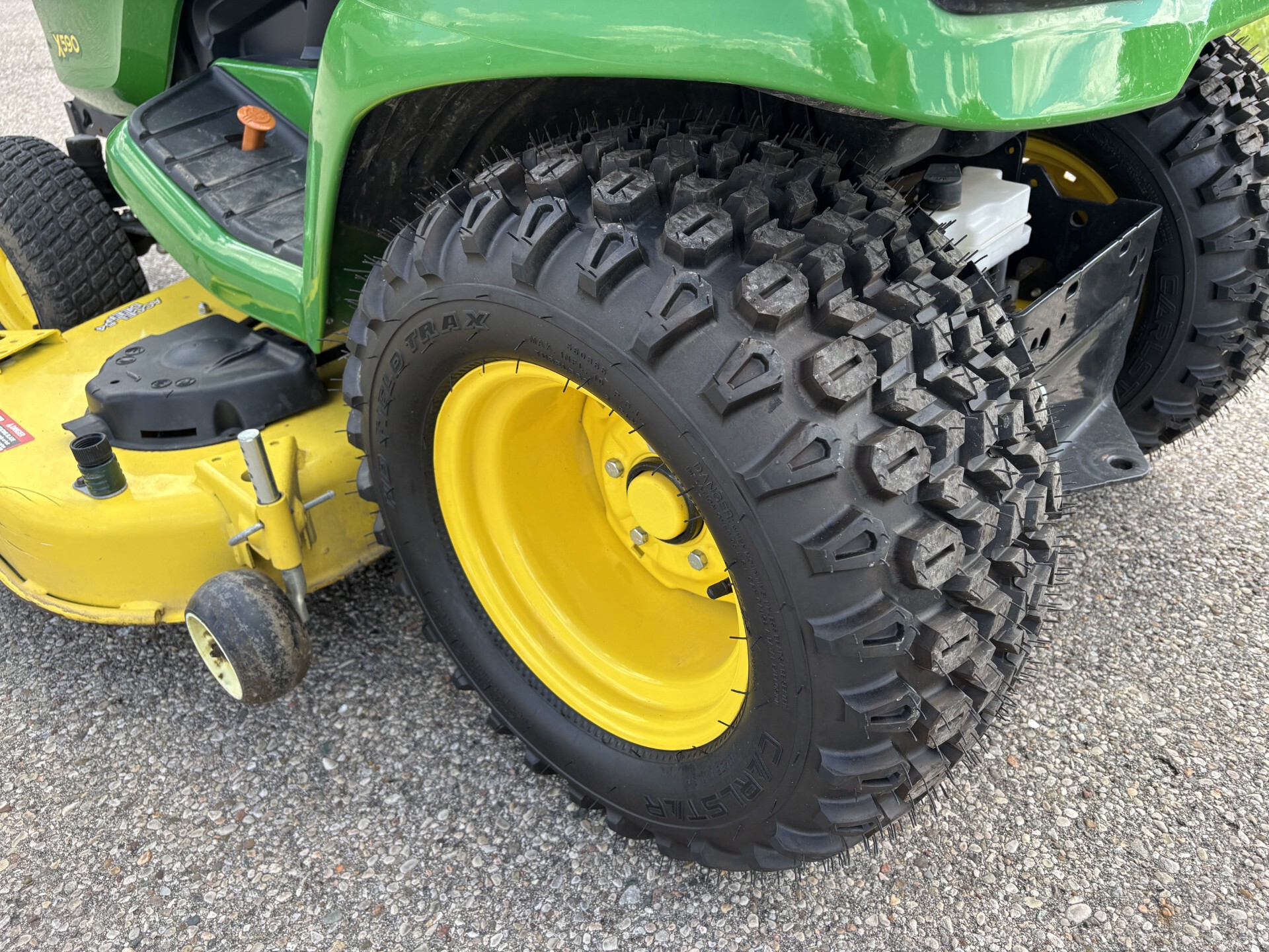 Used 2021 John Deere X590 Lawn & Garden Tractors at Koenig Equipment in Richmond, IN - PhotoXL9
