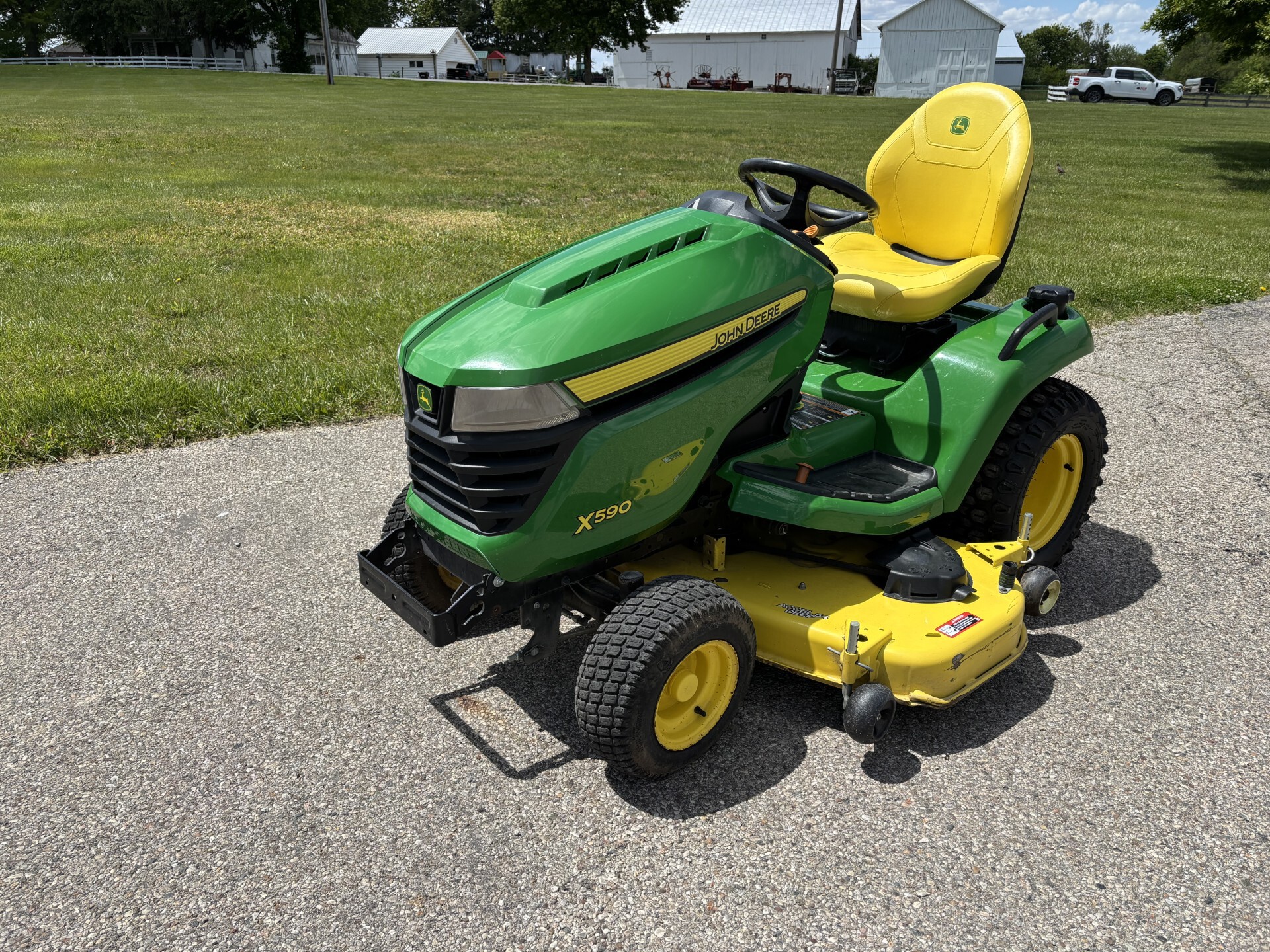 Used 2021 John Deere X590 Lawn & Garden Tractors at Koenig Equipment in Richmond, IN - PhotoXL0
