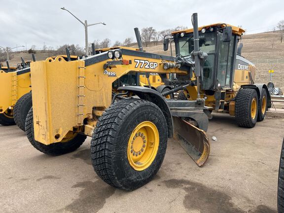 Photo of a 2018 John Deere 772G