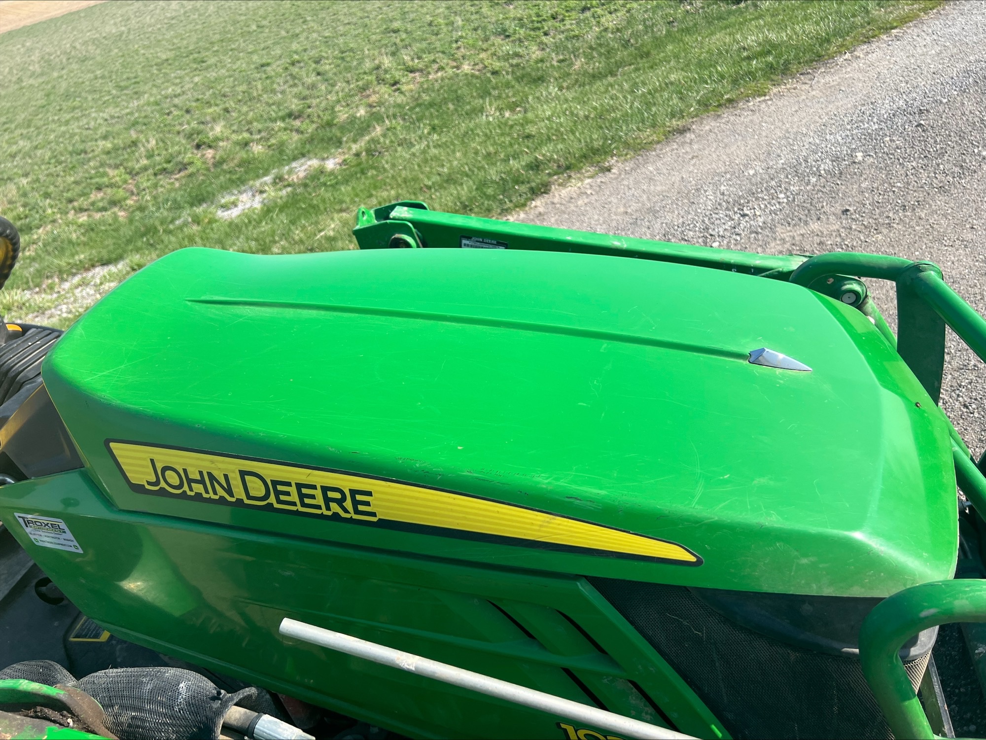 2015 John Deere 1025R Image 9