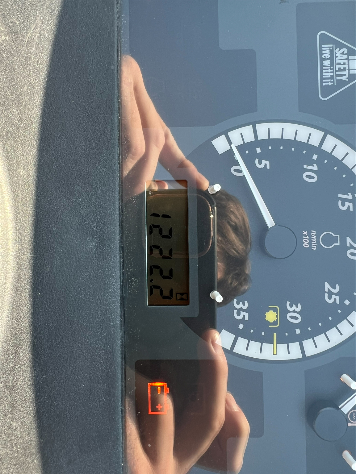 2015 John Deere 1025R Image 18