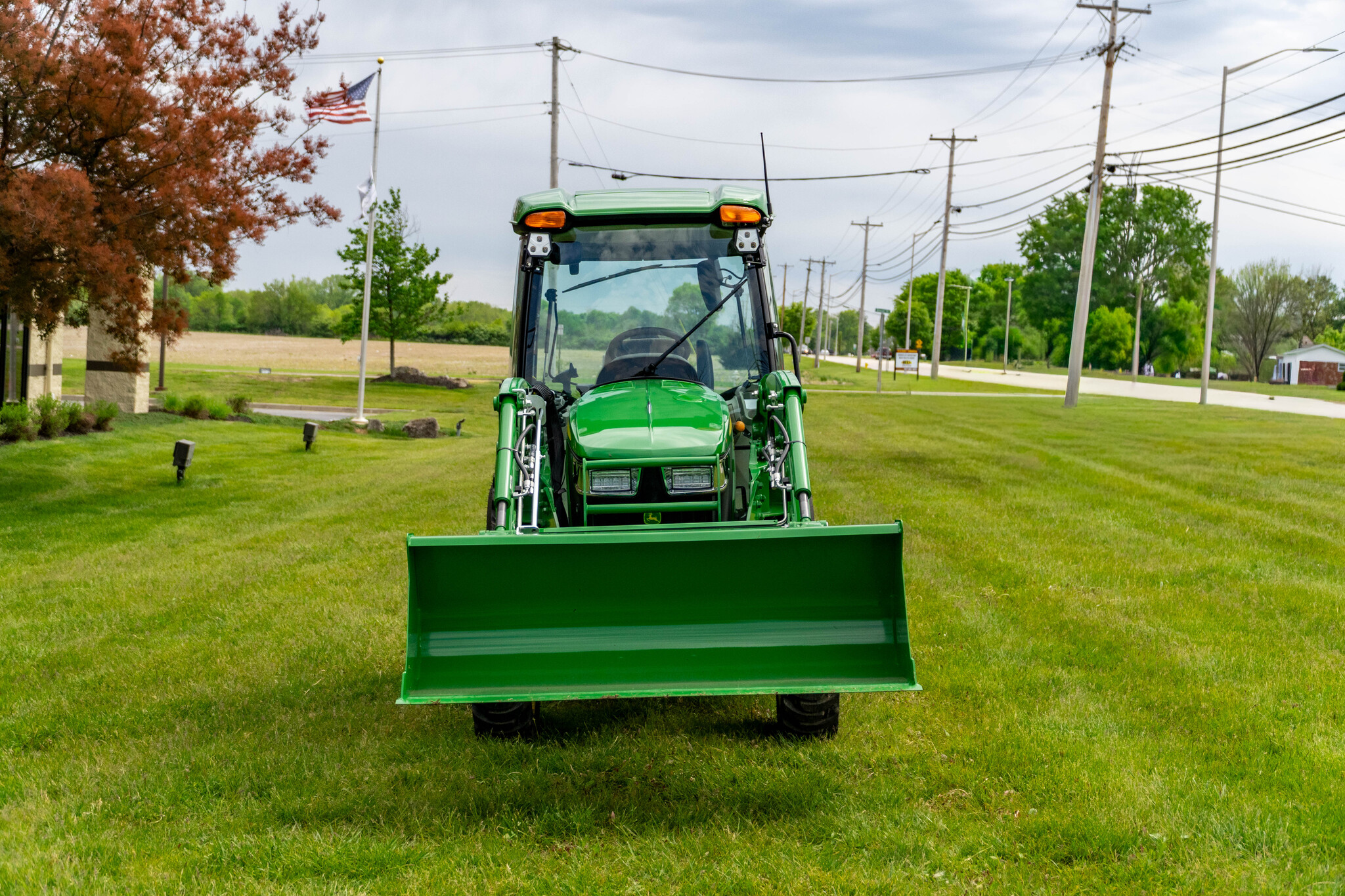 New In-Stock 2026 John Deere 3046R Compact Utility Tractors at Koenig Equipment in Tipp City, OH - PhotoXL9