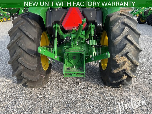 Photo of 2025 John Deere 5060E