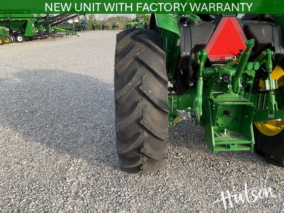 Photo of 2025 John Deere 5060E