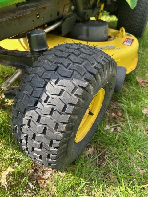 2007 John Deere X304 Image 8