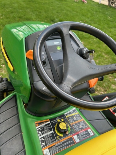 2007 John Deere X304 Image 5