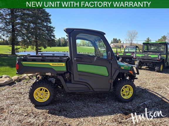 Photo of 2025 John Deere XUV 845M