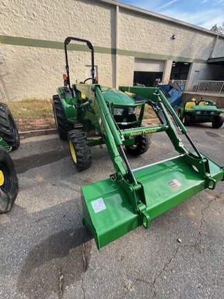 0 John Deere 4044M-4