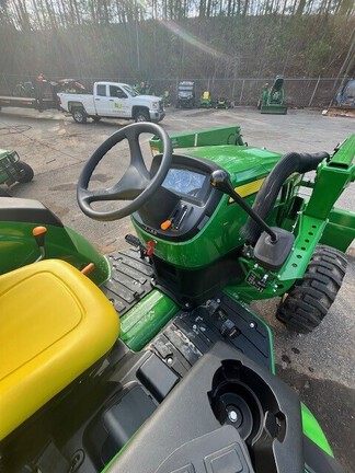 0 John Deere 4044M-6