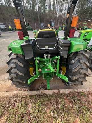 0 John Deere 4044M-3