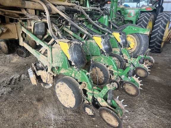 Photo of 2016 John Deere 1775NT