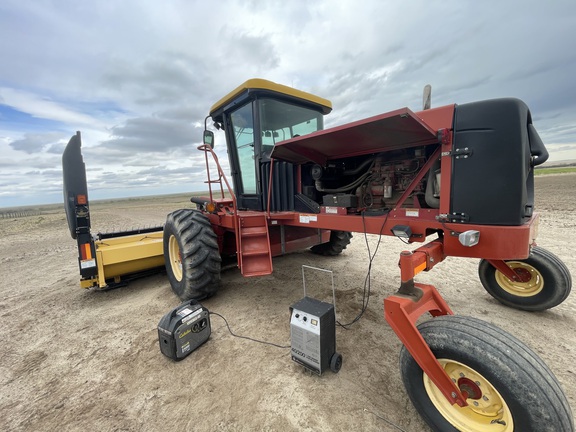 2004 New Holland HW320 (5th thumbnail)