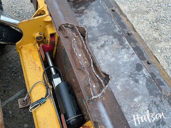 Photo of 2010 John Deere 333D