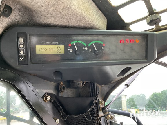 Photo of 2010 John Deere 333D