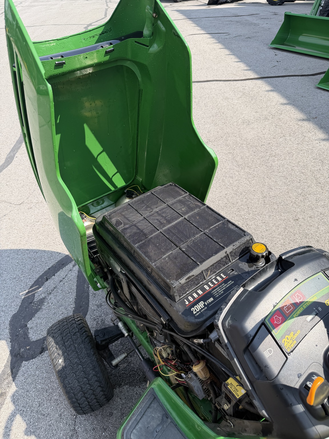 2002 John Deere GX345 Image 8