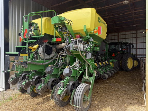 2024 John Deere 1775NT - Photo4