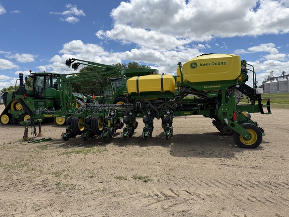 2024 John Deere 1775NT - Photo6