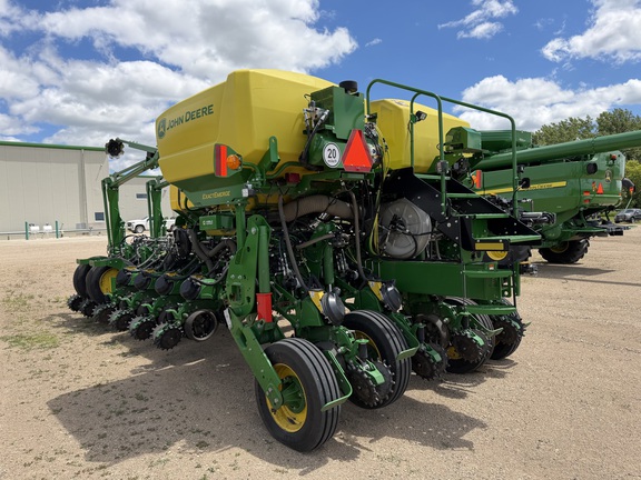 2024 John Deere 1775NT - Photo5