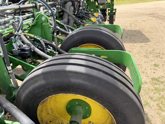 2024 John Deere 1775NT - Photo10