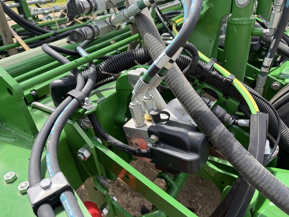 2024 John Deere 1775NT - Photo14