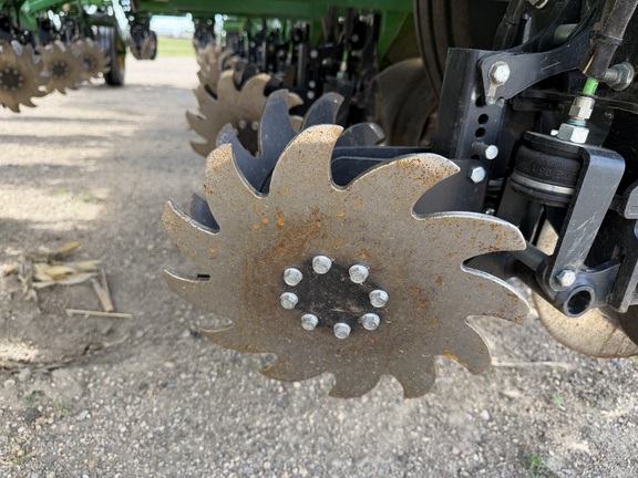 2024 John Deere 1775NT - Photo15