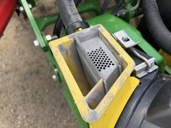 2024 John Deere 1775NT - Photo20