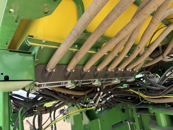 2024 John Deere 1775NT - Photo36