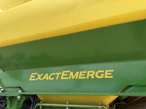 2024 John Deere 1775NT - Photo38