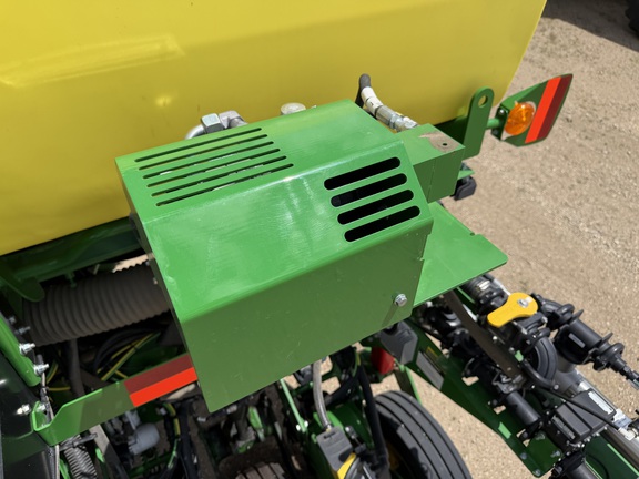 2024 John Deere 1775NT - Photo41